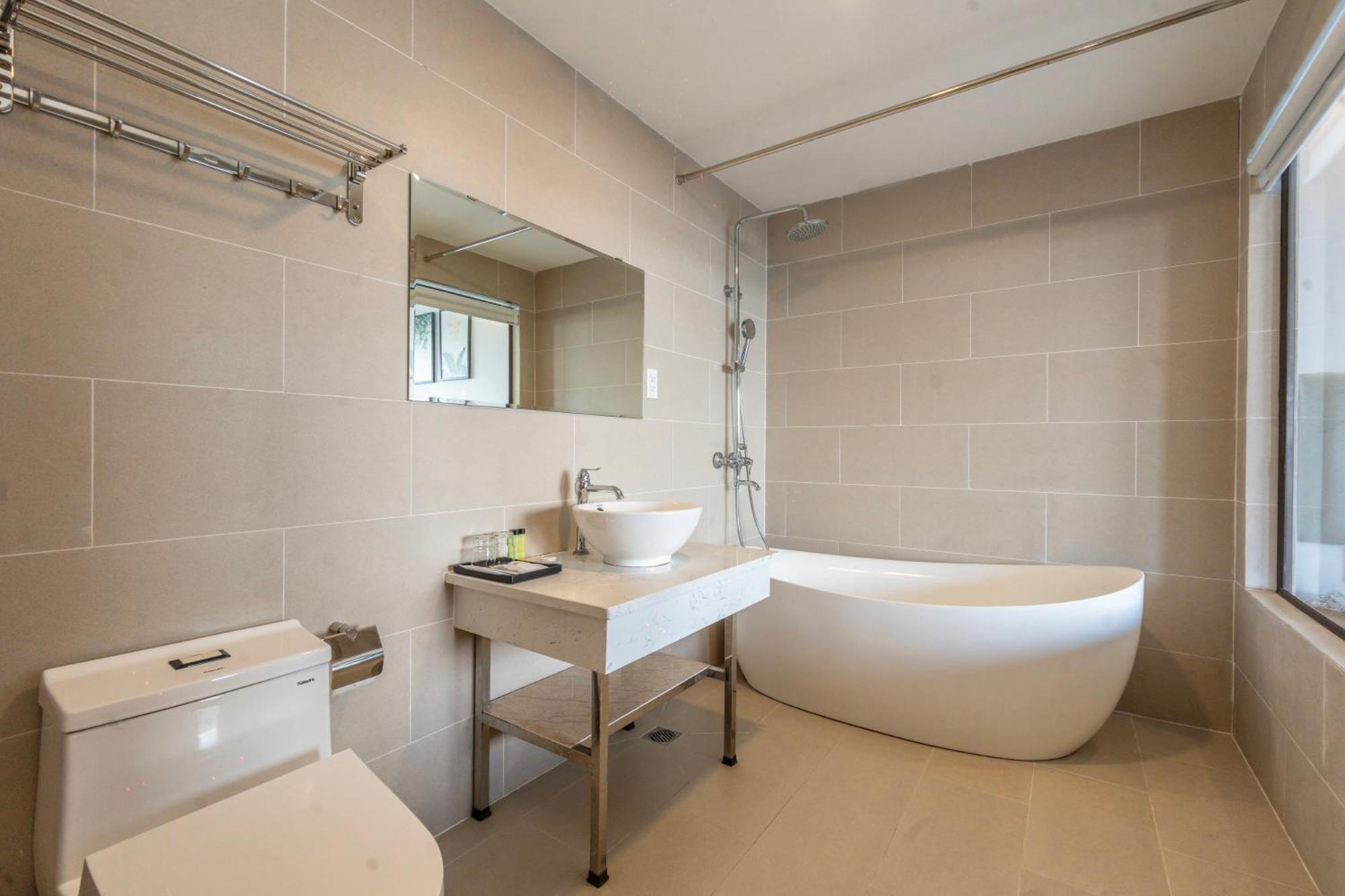 Maris Beach Hotel Дуонг-Донг Экстерьер фото