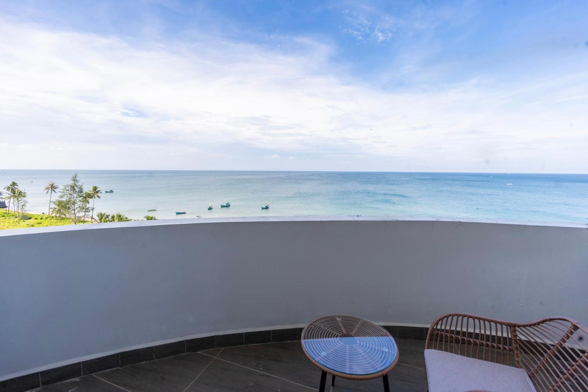 Maris Beach Hotel Дуонг-Донг Экстерьер фото